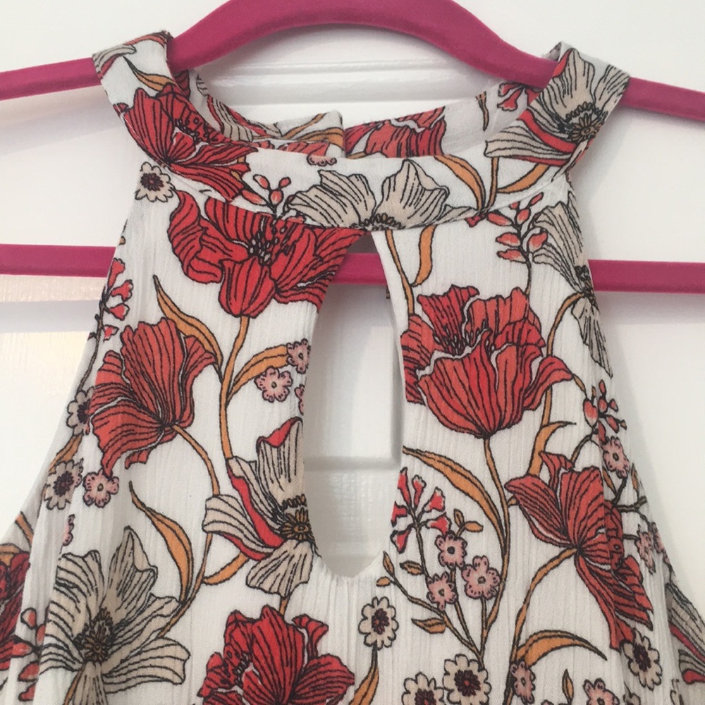 Patterned Romper - Picture 2 of 6